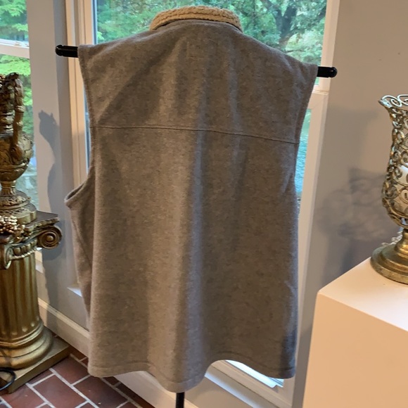 Northwest Territory Vest - Picture 4 of 5